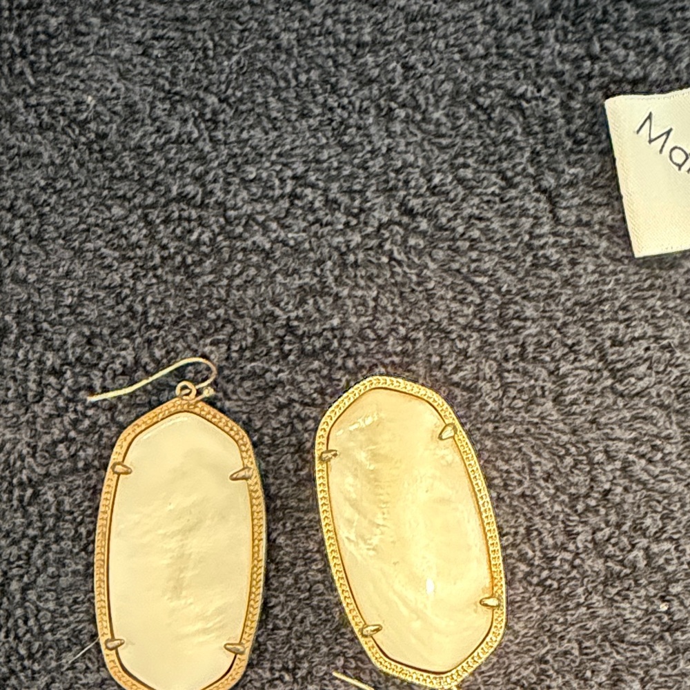 Kendra Scott Gold and Cream Drop Earrings